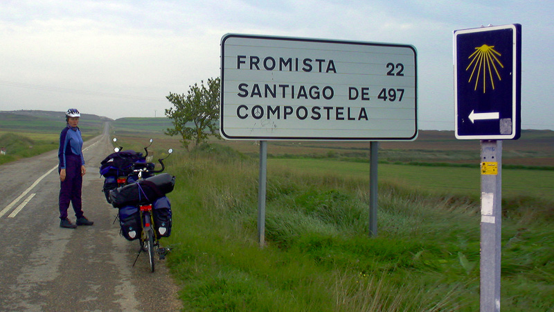 Kurz vor Fromista bleiben immerhin noch fast 500km nach Santiago de Compostela