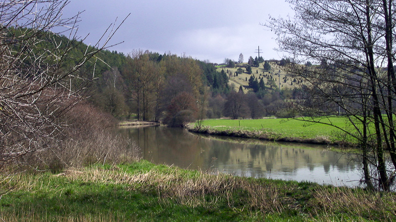 Landschaft an der Altmühl im frühen Frühjahr 2001