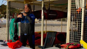 Mallorca: Beate Steger bei Vorbereitungen für die Kajaktour