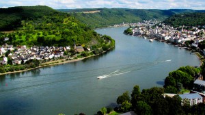 Blick vom Rheinsteig auf den Mittelrhein 