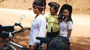 Frauen der schwarzen Hmong 