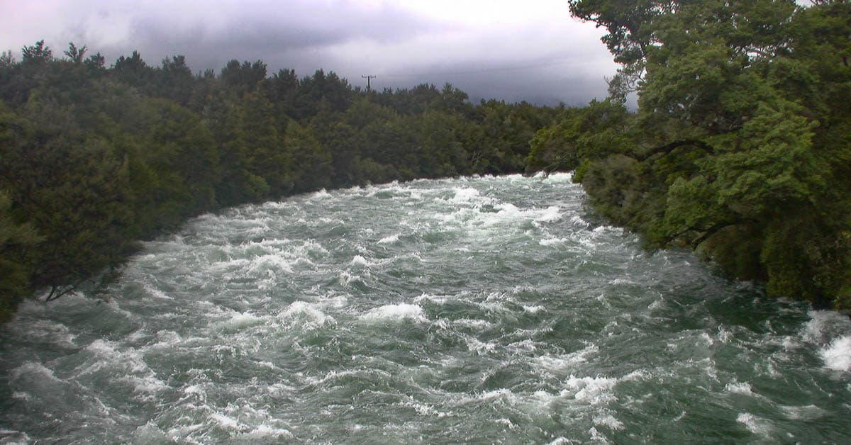 Der Fluss Buller platzt aus allen Nähten, Nord-Insel, Neuseeland